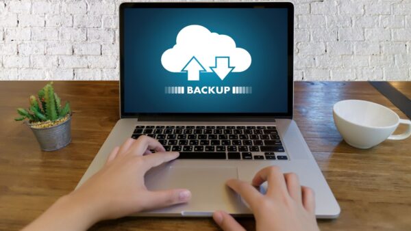 Laptop with data backup implemented